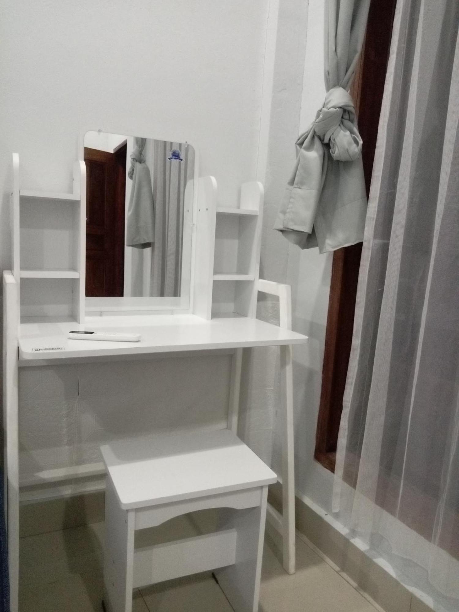 Kri Homestay Kuta  Экстерьер фото