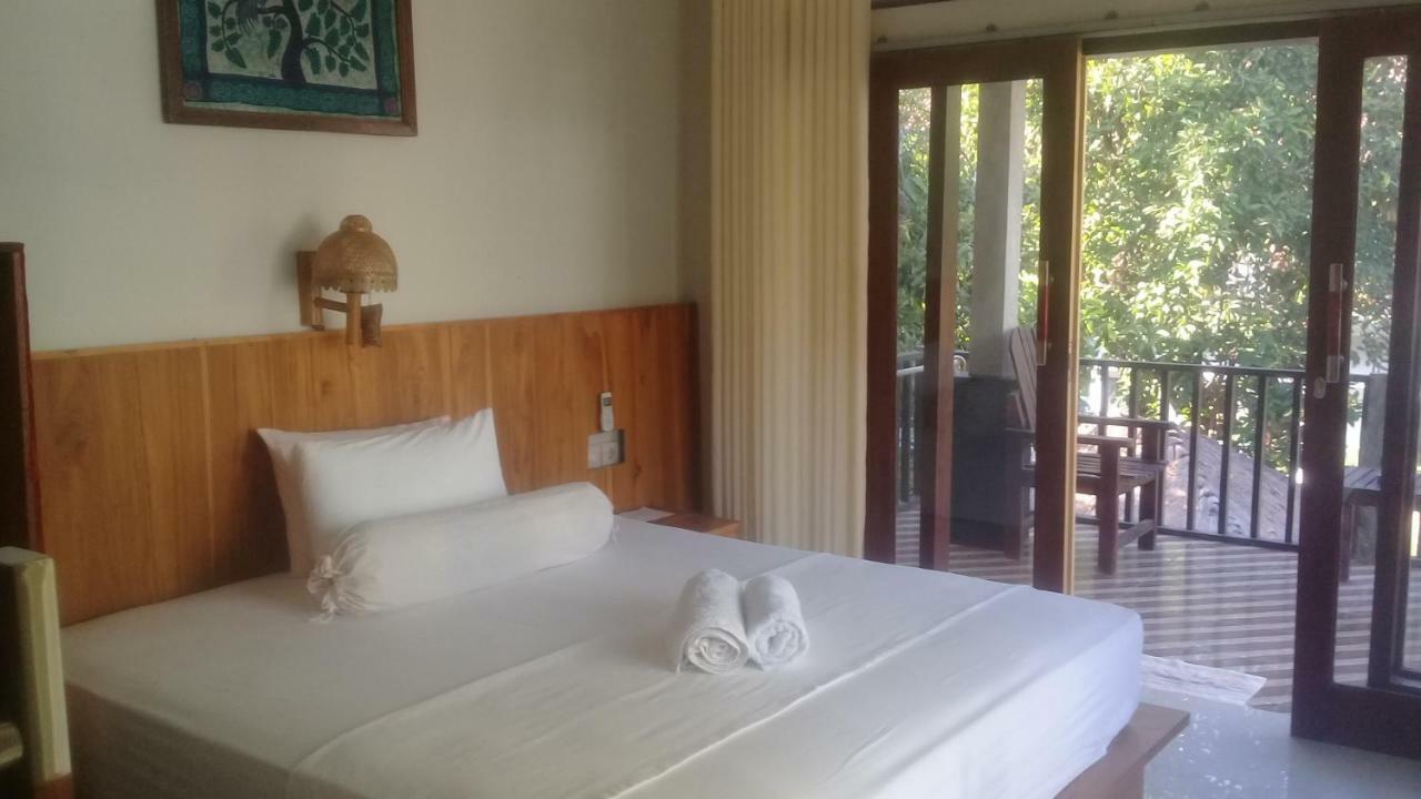 Kri Homestay Kuta  Экстерьер фото